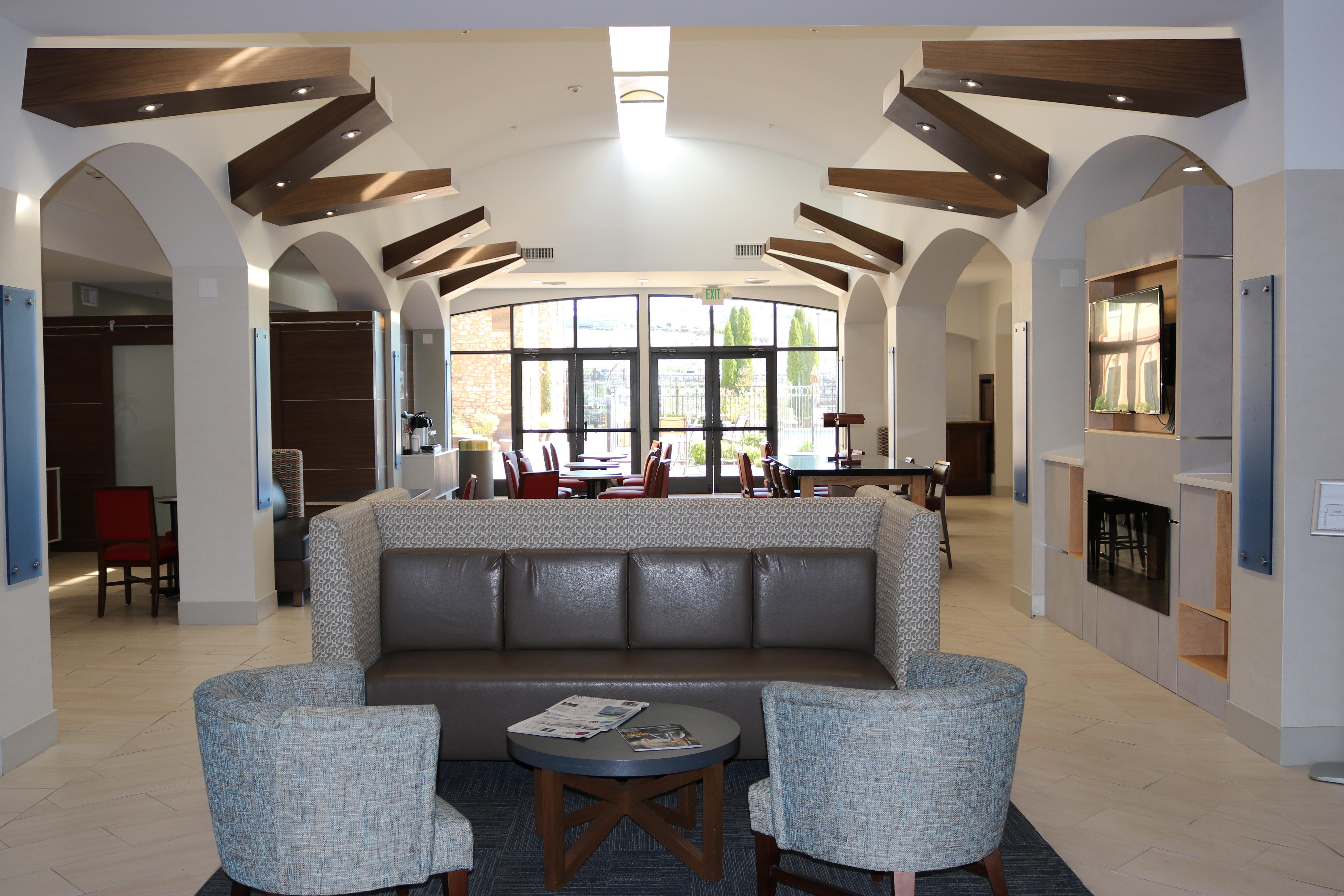 Holiday Inn Express Hotel & Suites El Dorado Hills By Ihg Dış mekan fotoğraf